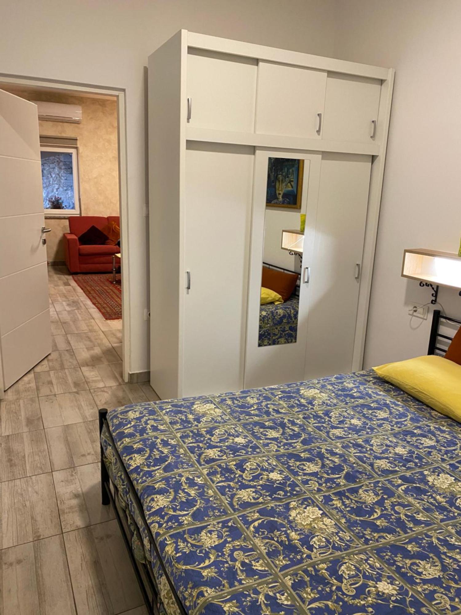 Apartman "Almond House 2" Pula Exteriör bild