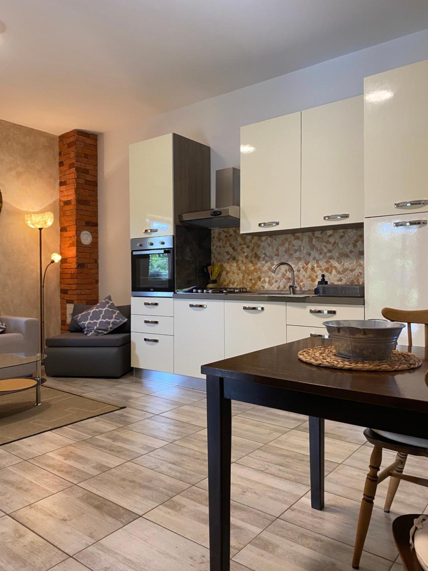 Apartman "Almond House 2" Pula Exteriör bild